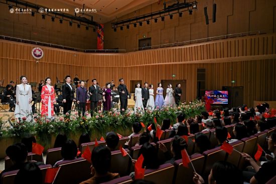 图为音乐会现场。重庆对外经贸学院供图 图为音乐会现场。重庆对外经贸学院供图