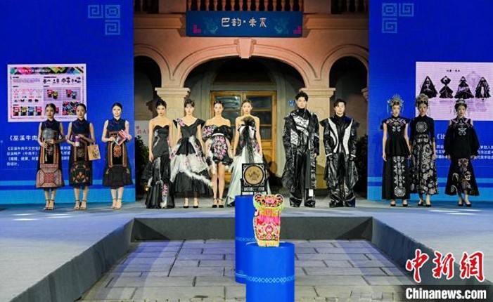 ������Ϫ�ھ�����Ļ� �ٴ�ͳ�������ִ������ں�