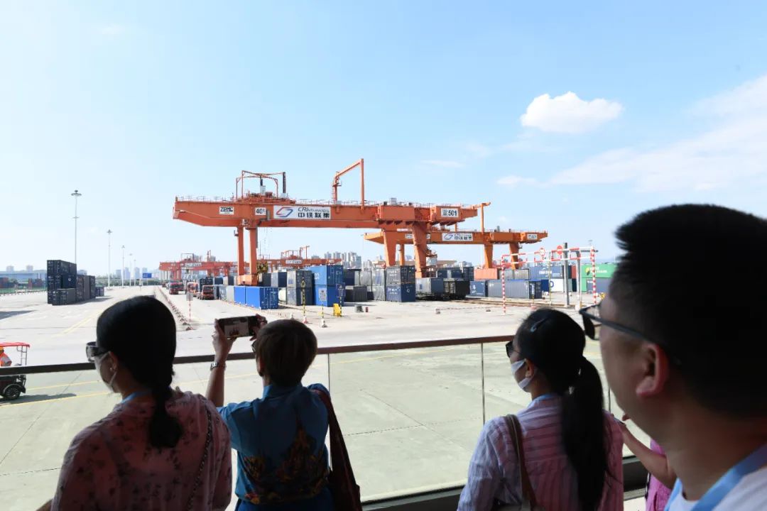 ��̩��֮�ۡ�̩��֮�ۡ�����֮�У�����½����ͨ��������ʾ�ó������ƪ�£�