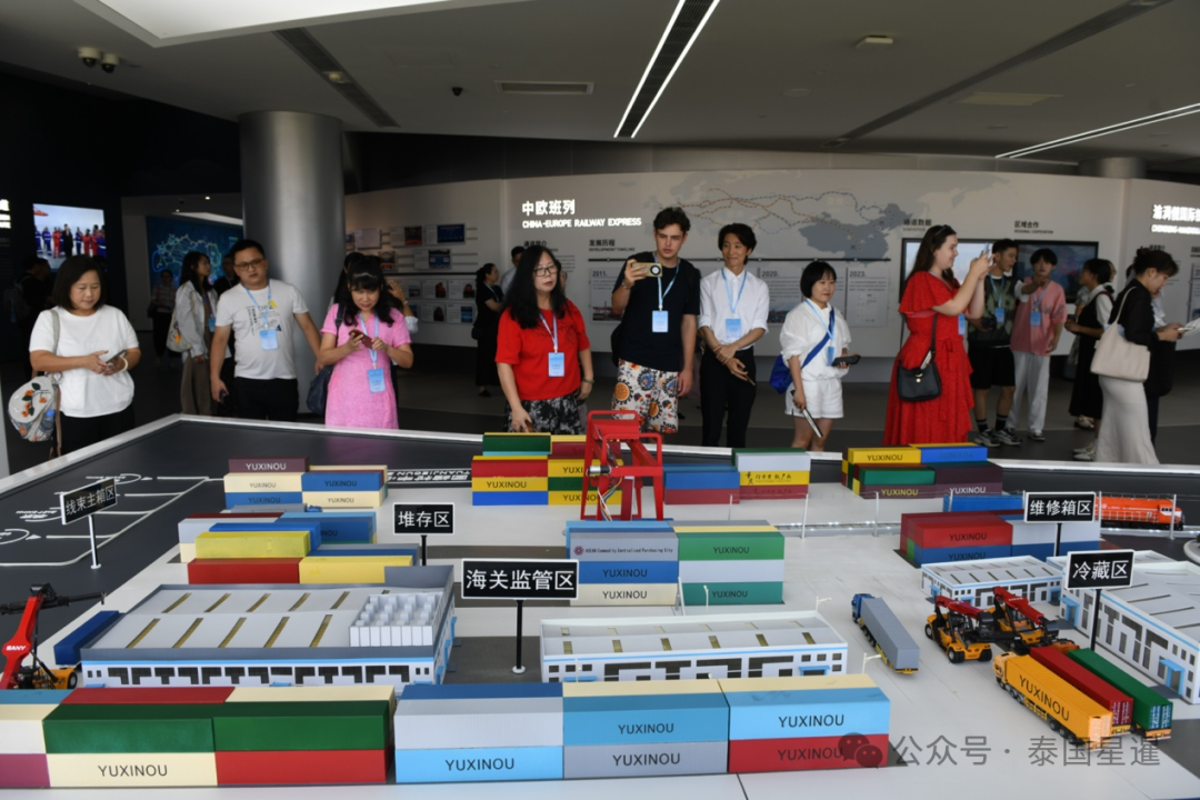 �������ձ�������ý��۽�����ӿ�����½����ͨ�����裺 �������� �򺣶���